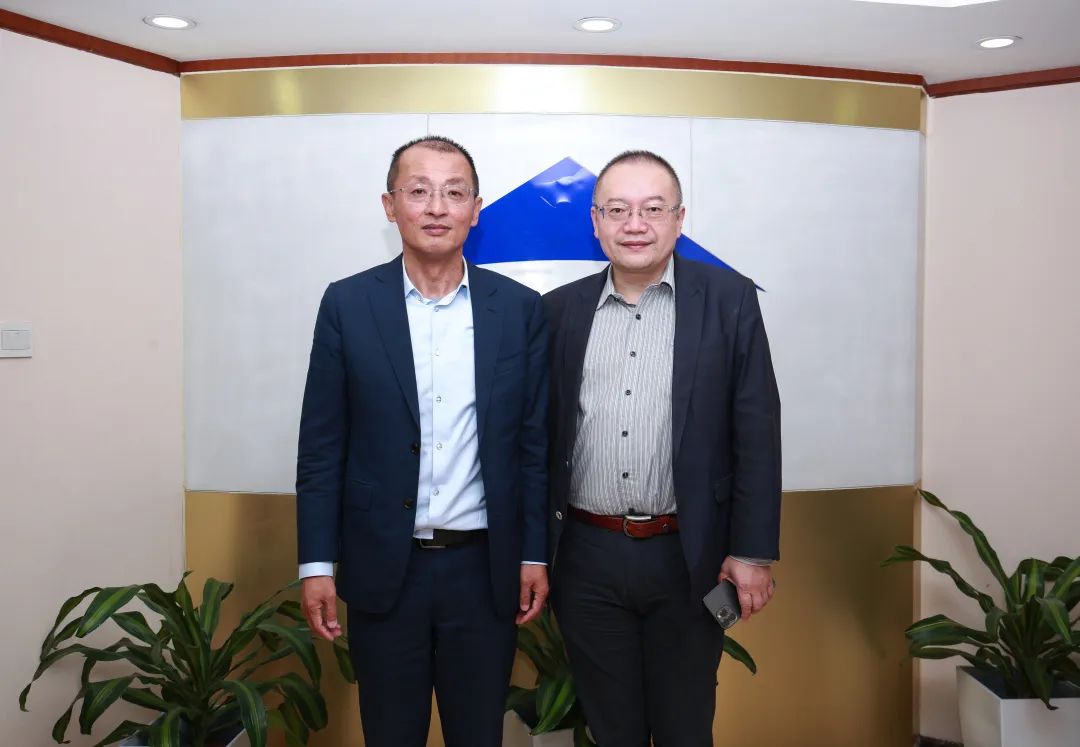 熱烈歡迎法國布雷斯特商學院校長沈岱博士、Clovitis中國辦公室負責人劉彥麟一行來訪社科賽斯!